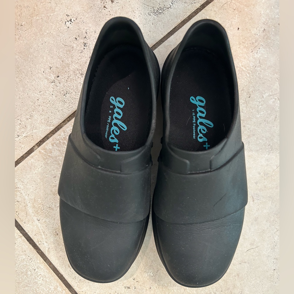 Gales PPE footwear